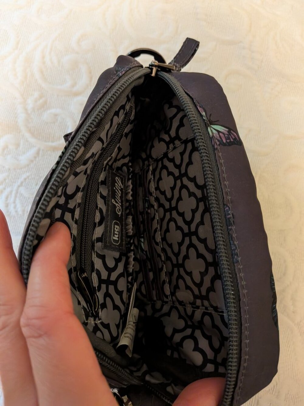 Small Butterfly Lug Swing Purse - Picture 7 of 12